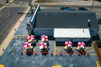 251 Derby St, Pekin, IL for lease Interior Photo- Image 2 of 8