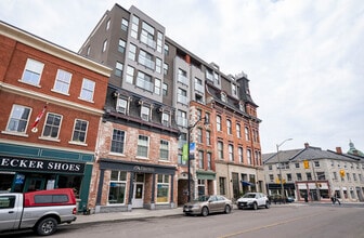 171 Wellington St, Kingston, ON à louer Photo du bâtiment- Image 1 de 17