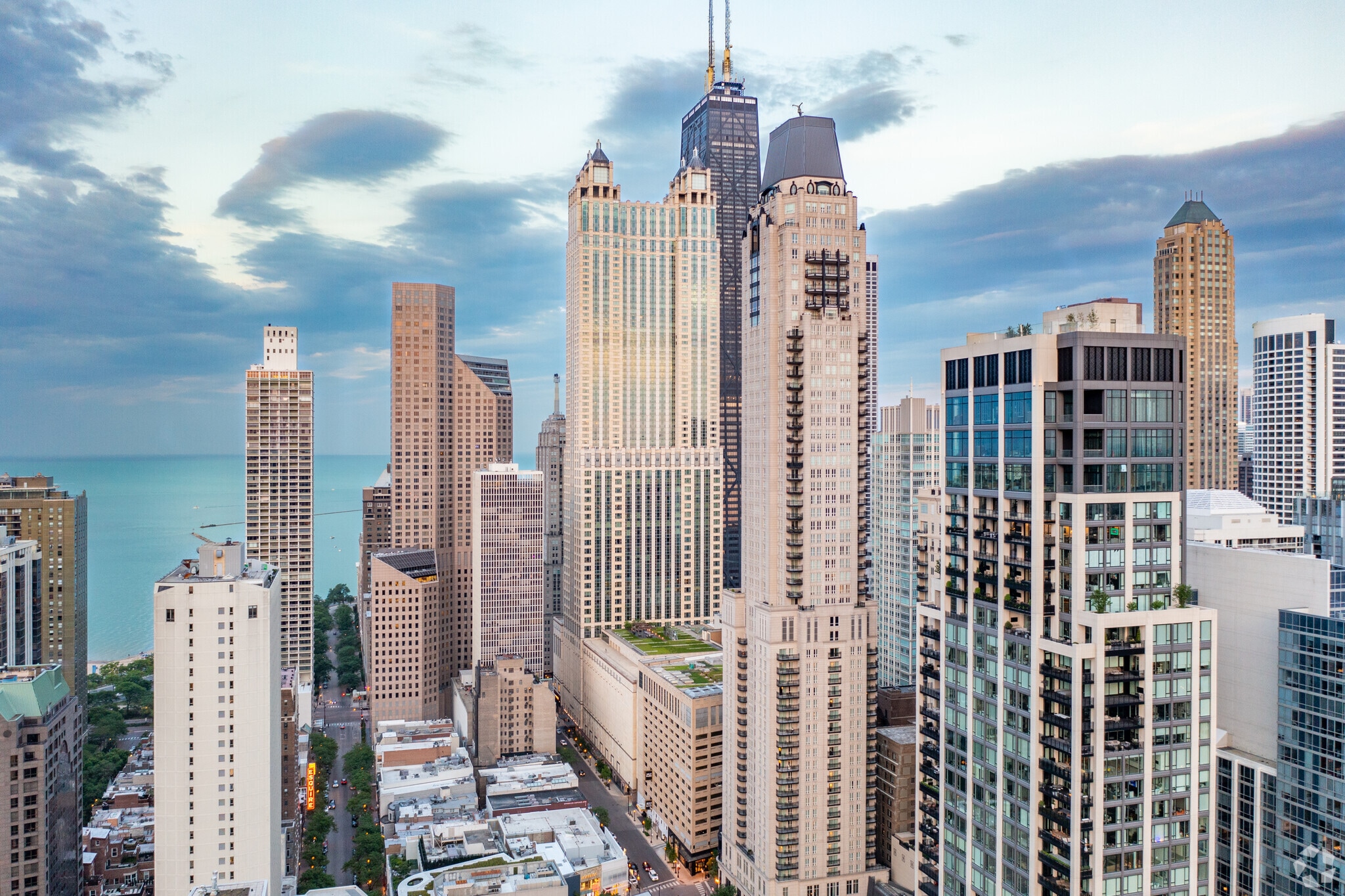 901 N Rush St, Chicago, IL for lease Primary Photo- Image 1 of 2