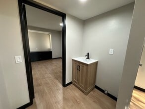 1825 N Oxnard Blvd, Oxnard, CA à louer Photo intérieure- Image 2 de 2