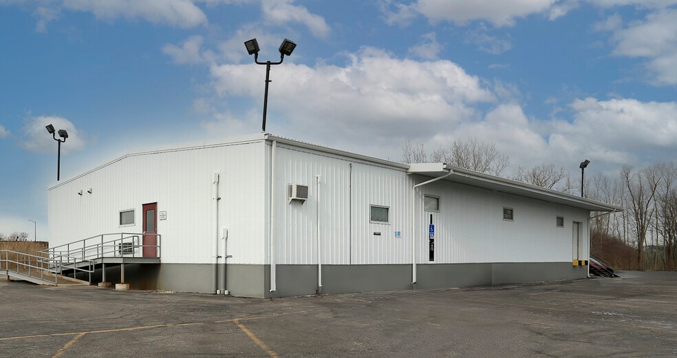 1166 Taylor St, Elyria, OH à louer - Photo du bâtiment - Image 1 de 3