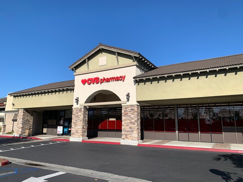 13201-13347 South St, Cerritos, CA à louer - Photo du bâtiment - Image 3 de 6