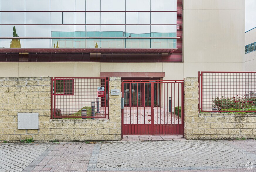 Avenida Italia, 10, Coslada, Madrid à vendre - Photo du bâtiment - Image 3 de 38