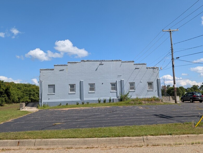 74 Leonard Wood Rd, Battle Creek, MI à vendre - Photo du bâtiment - Image 3 de 14