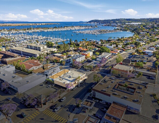 More details for 1051-1065 Rosecrans St, San Diego, CA - Retail for Sale