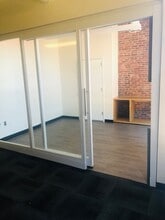 4-32 Market Pl, Baltimore, MD for lease Interior Photo- Image 2 of 6