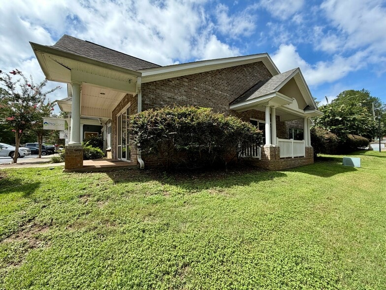 1618 Mahan Center Blvd, Tallahassee, FL for sale - Building Photo - Image 3 of 11