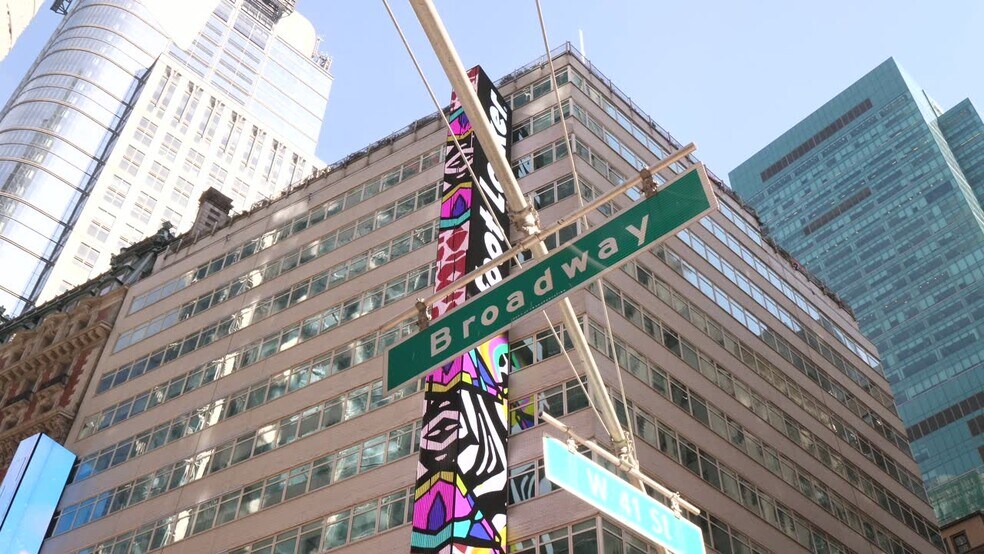 1441 Broadway, New York, NY à louer - Vidéo sur l’inscription commerciale - Image 2 de 26