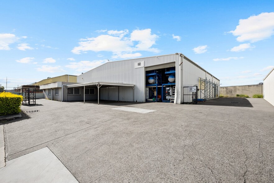 23 Dulacca St, Acacia Ridge for lease - Primary Photo - Image 1 of 5