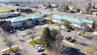 303 Bradley Blvd, Richland WA - Services immobiliers commerciaux