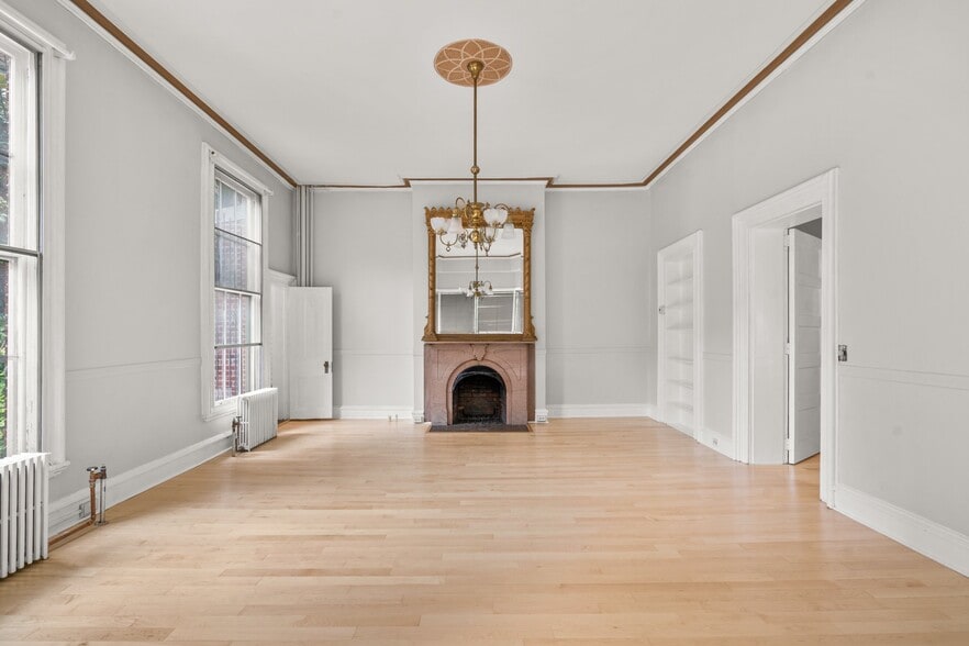 505 Cathedral St, Baltimore, MD for lease - Interior Photo - Image 1 of 6