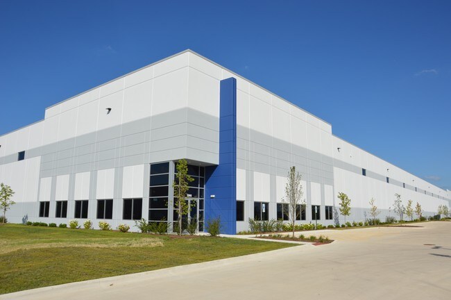 Plus de détails pour 1365-1395 Brewster Creek Blvd, Bartlett, IL - Industriel à louer