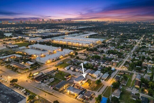 Plus de détails pour 4167 SW 18th St, West Park, FL - Industriel à vendre