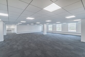 Parkway, Welwyn Garden City for lease Interior Photo- Image 1 of 6
