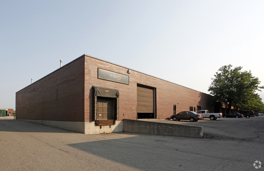 1299 Kamato Rd, Mississauga, ON for lease - Building Photo - Image 2 of 2