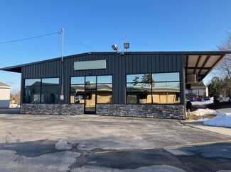 More details for 953 Egg Harbor Rd, Sturgeon Bay, WI - Retail for Sale