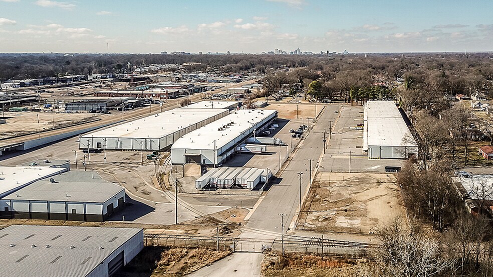 2630-2656 Summer Ave, Memphis, TN à louer - Photo du bâtiment - Image 3 de 15