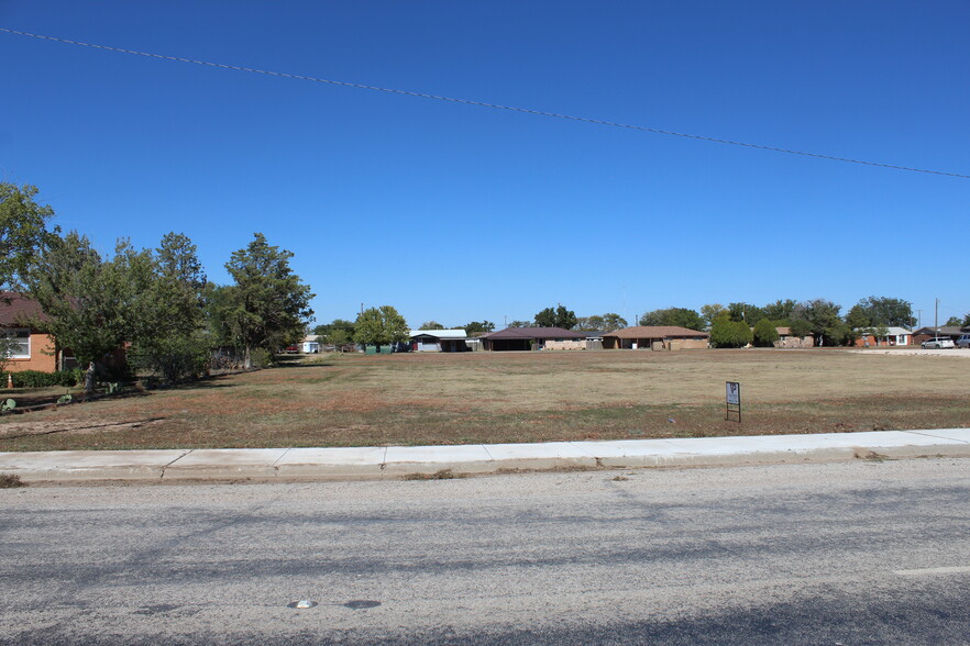 1 SE 2nd St, Tulia, TX for sale - Building Photo - Image 3 of 9