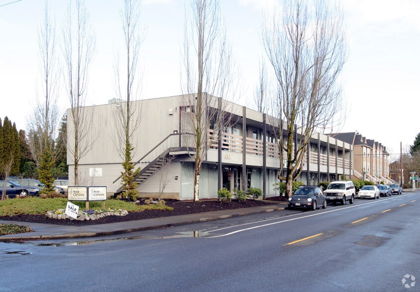 3829-3843 NE Tillamook St, Portland, OR for lease - Building Photo - Image 2 of 49
