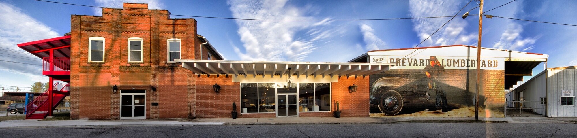 200 King St, Brevard, NC à louer Photo principale- Image 1 de 5
