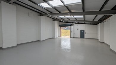 Park Rd, Birmingham for lease Interior Photo- Image 2 of 4