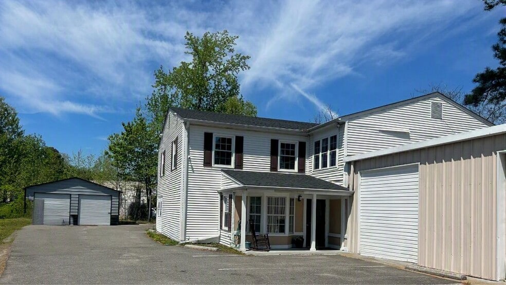 104 Industry Dr, Yorktown, VA for sale - Building Photo - Image 3 of 6