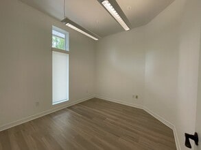 109 Enterprise Pky, Boerne, TX for lease Interior Photo- Image 1 of 7