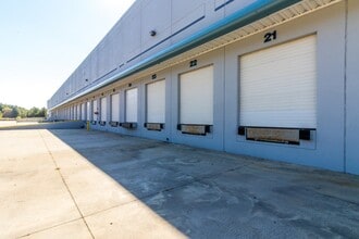 3075 South Park Blvd, Ellenwood, GA for lease Building Photo- Image 2 of 6