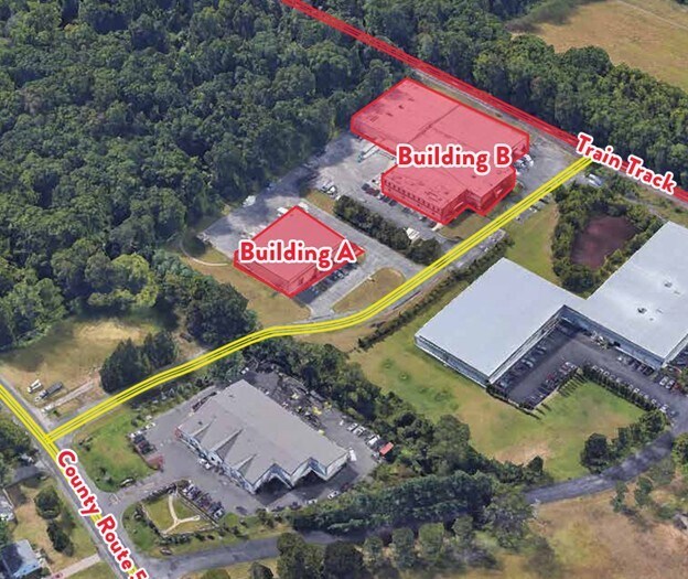 225 County Road 522, Manalapan Township, NJ à vendre - Photo du bâtiment - Image 2 de 10