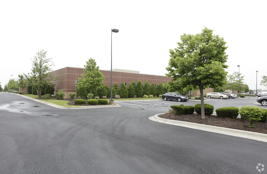 19110 Darvin Dr, Mokena, IL for lease - Building Photo - Image 2 of 7