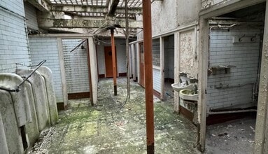 Lambeth Bridge, London for lease Interior Photo- Image 2 of 2