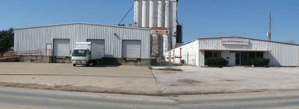 1005 Katyland Dr, Katy, TX for lease - Building Photo - Image 2 of 5