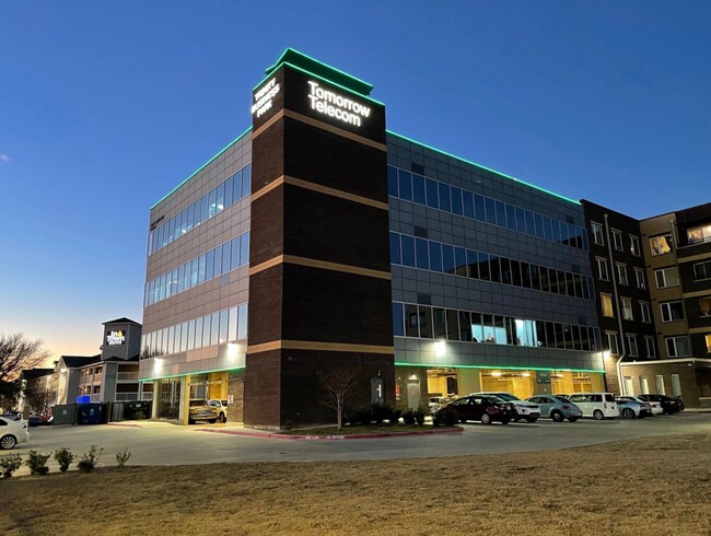 Plus de détails pour 1220 W Trinity Mills Rd, Carrollton, TX - Bureau à louer