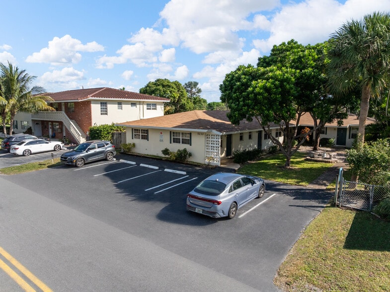 5230 NE 14th Way, Fort Lauderdale, FL for sale - Building Photo - Image 3 of 19