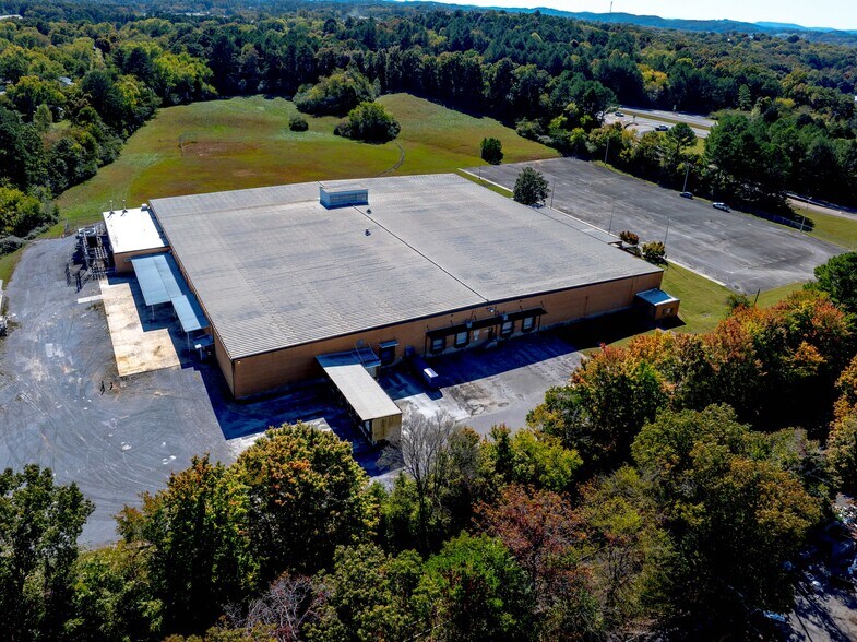 2000 Overhead Bridge Rd NE, Cleveland, TN à louer - Photo du bâtiment - Image 2 de 15