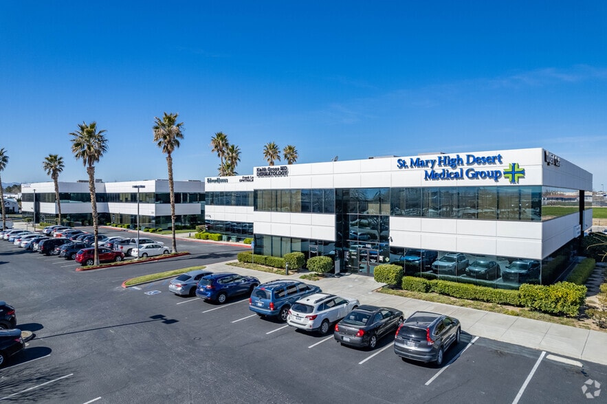 12530 Hesperia Rd, Victorville, CA for lease - Building Photo - Image 1 of 25