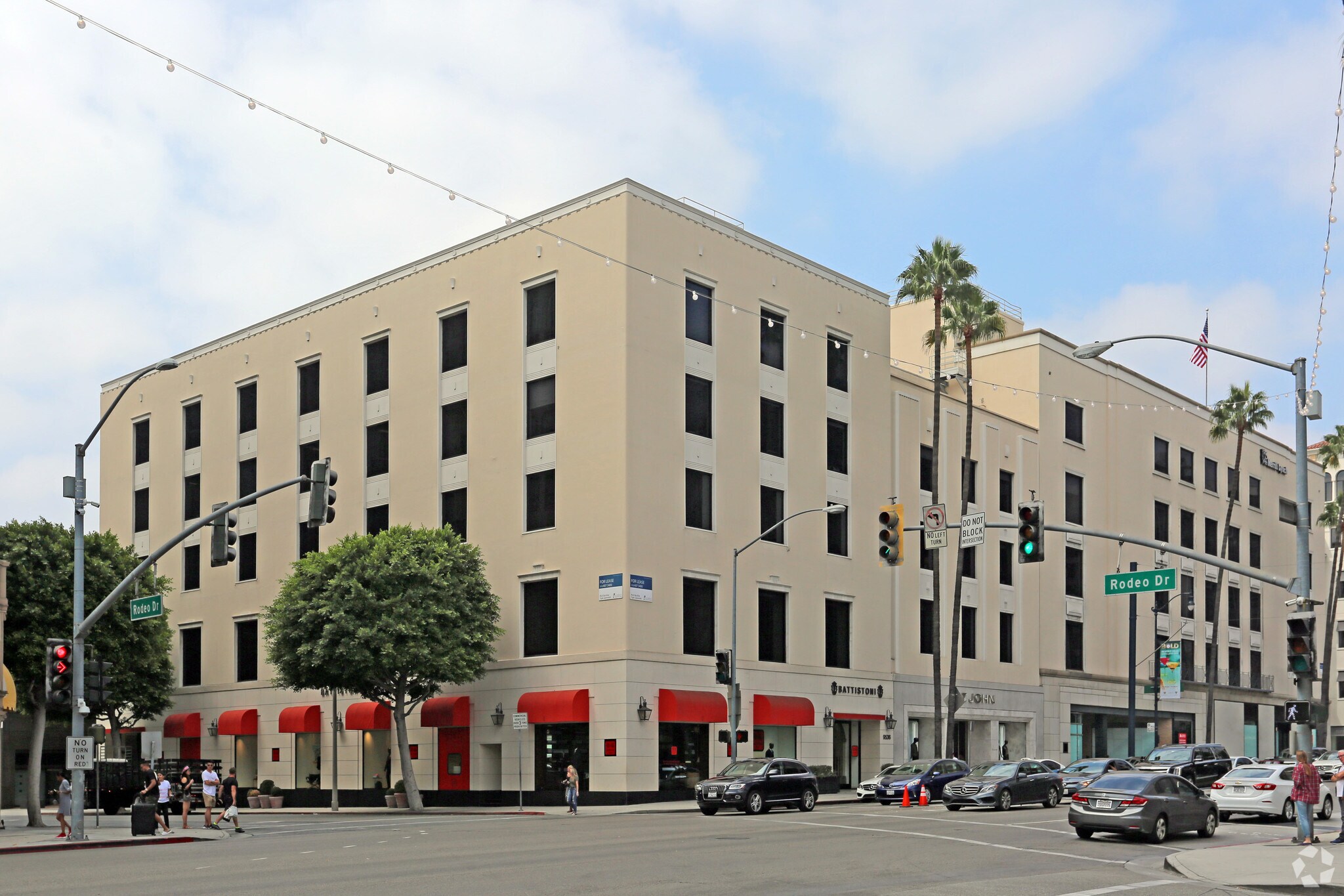 9536-9560 Wilshire Blvd, Beverly Hills, CA à louer Photo principale- Image 1 de 21