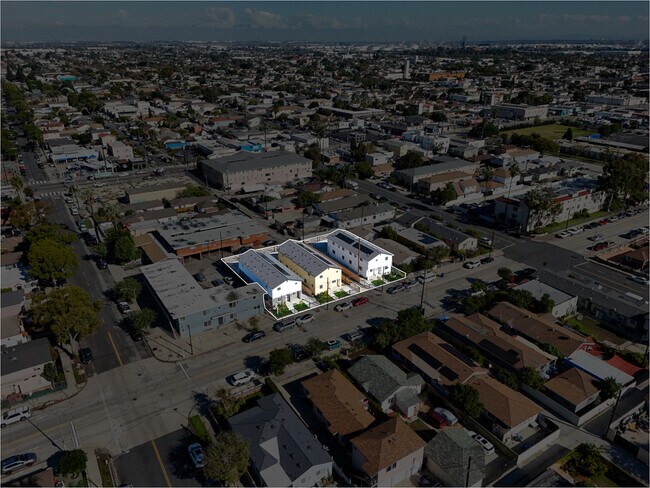 More details for 815 G St, Wilmington, CA - Multifamily for Sale