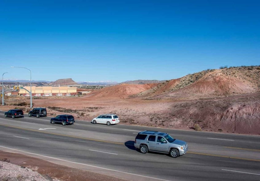 Riverside Dr, St George, UT for sale - Primary Photo - Image 1 of 2
