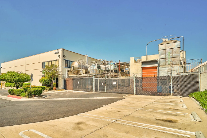 4569 Firestone Blvd, South Gate, CA for sale - Building Photo - Image 1 of 8