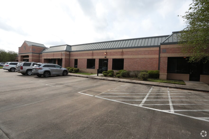 16035 Lexington Blvd, Sugar Land, TX for lease - Primary Photo - Image 1 of 4