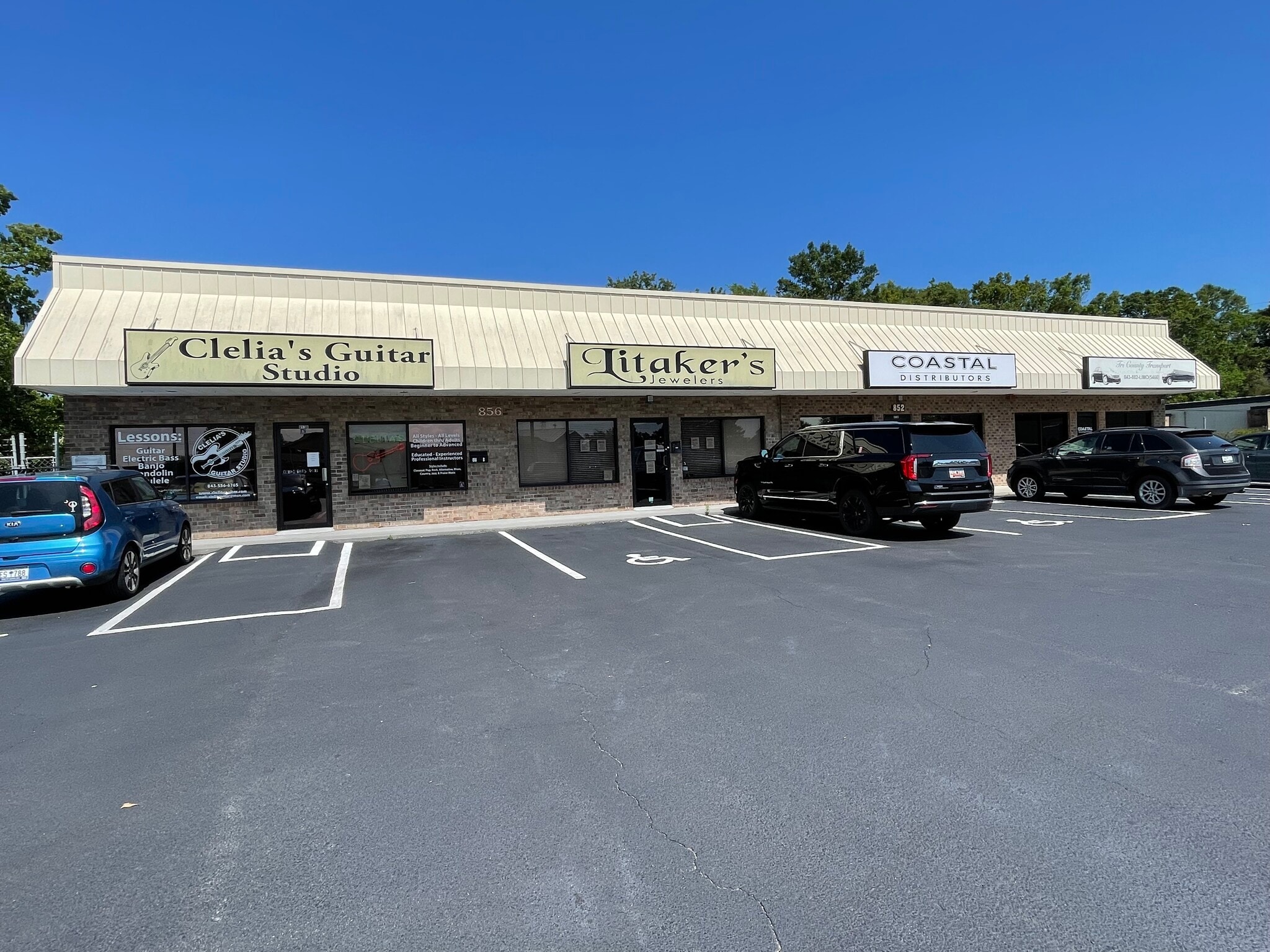 852 Dupont Rd, Charleston, SC for lease Building Photo- Image 1 of 18