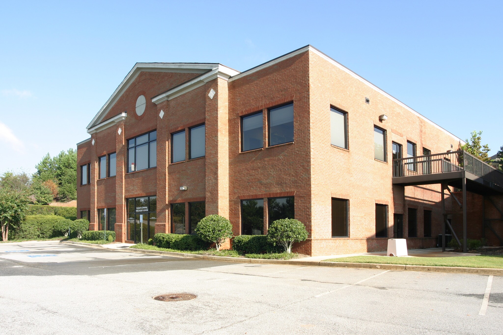 150 Country Club Dr, Stockbridge, GA for lease Primary Photo- Image 1 of 6