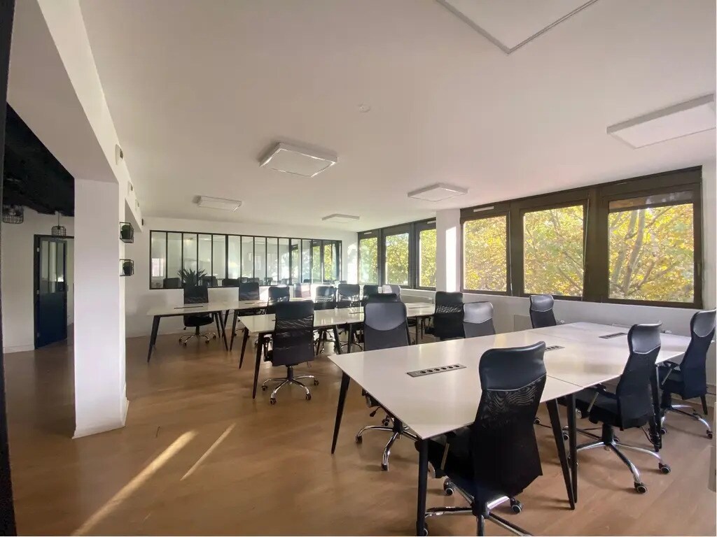 Bureau dans Paris à louer Photo du bâtiment- Image 1 de 12