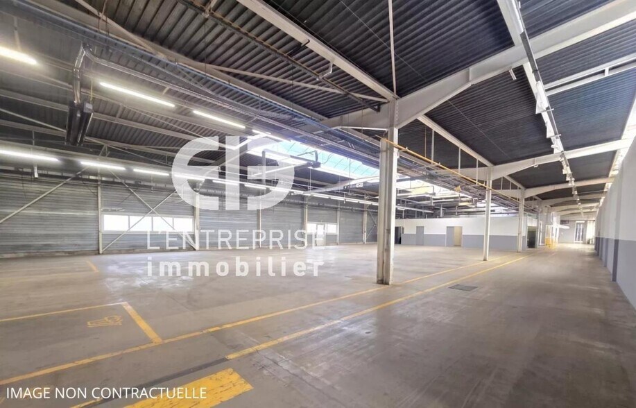Industrial in Nice for lease - Building Photo - Image 2 of 4