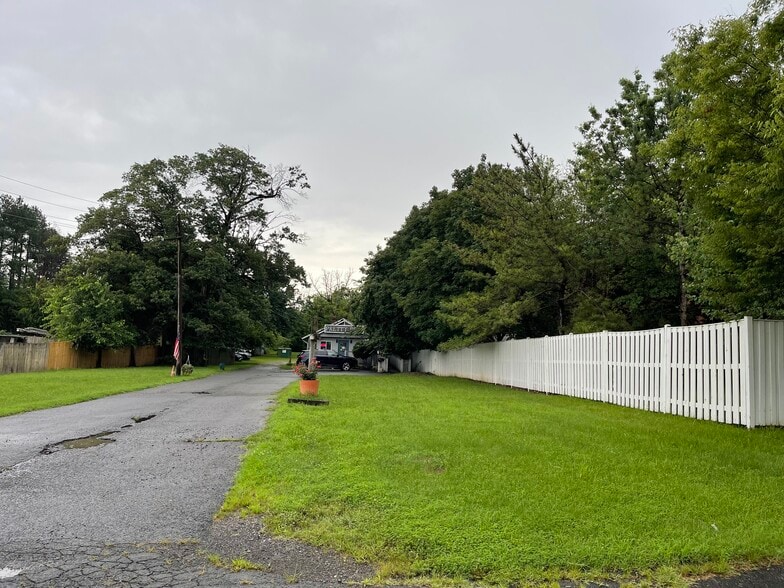 8369 Richmond Hwy, Alexandria, VA for sale - Building Photo - Image 1 of 3