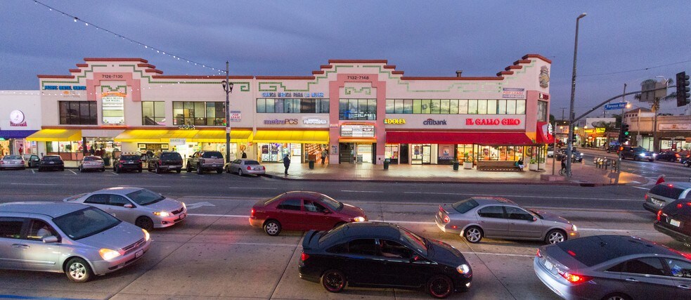7126-7136 Pacific Blvd, Huntington Park, CA à louer - Photo du bâtiment - Image 3 de 5