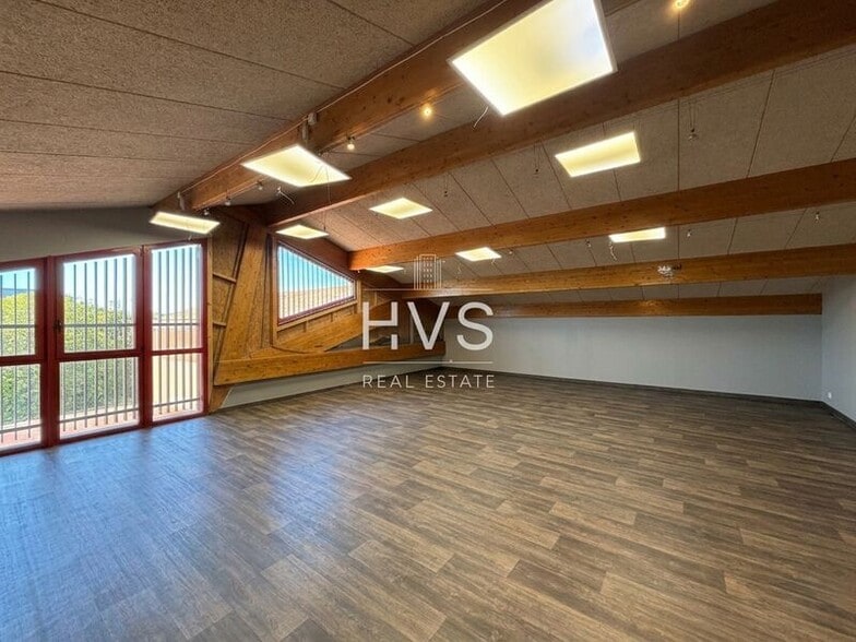 150 Rue Corindon, Éguilles for sale - Interior Photo - Image 3 of 6