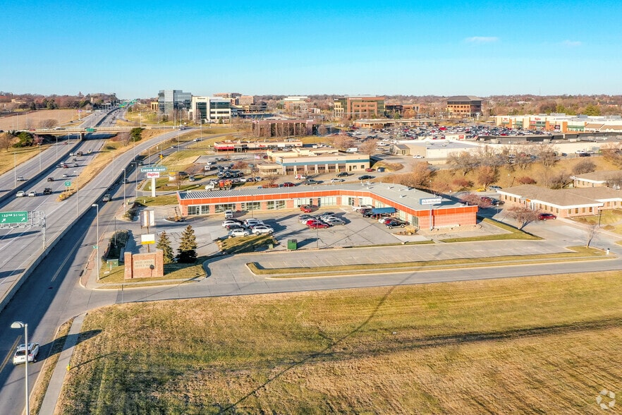 13042-13058 W Dodge Rd, Omaha, NE for lease - Aerial - Image 2 of 6