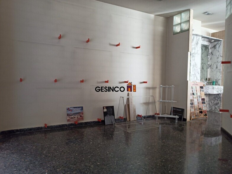 Commerce de détail dans Ontinyent à vendre - Photo du bâtiment - Image 3 de 12